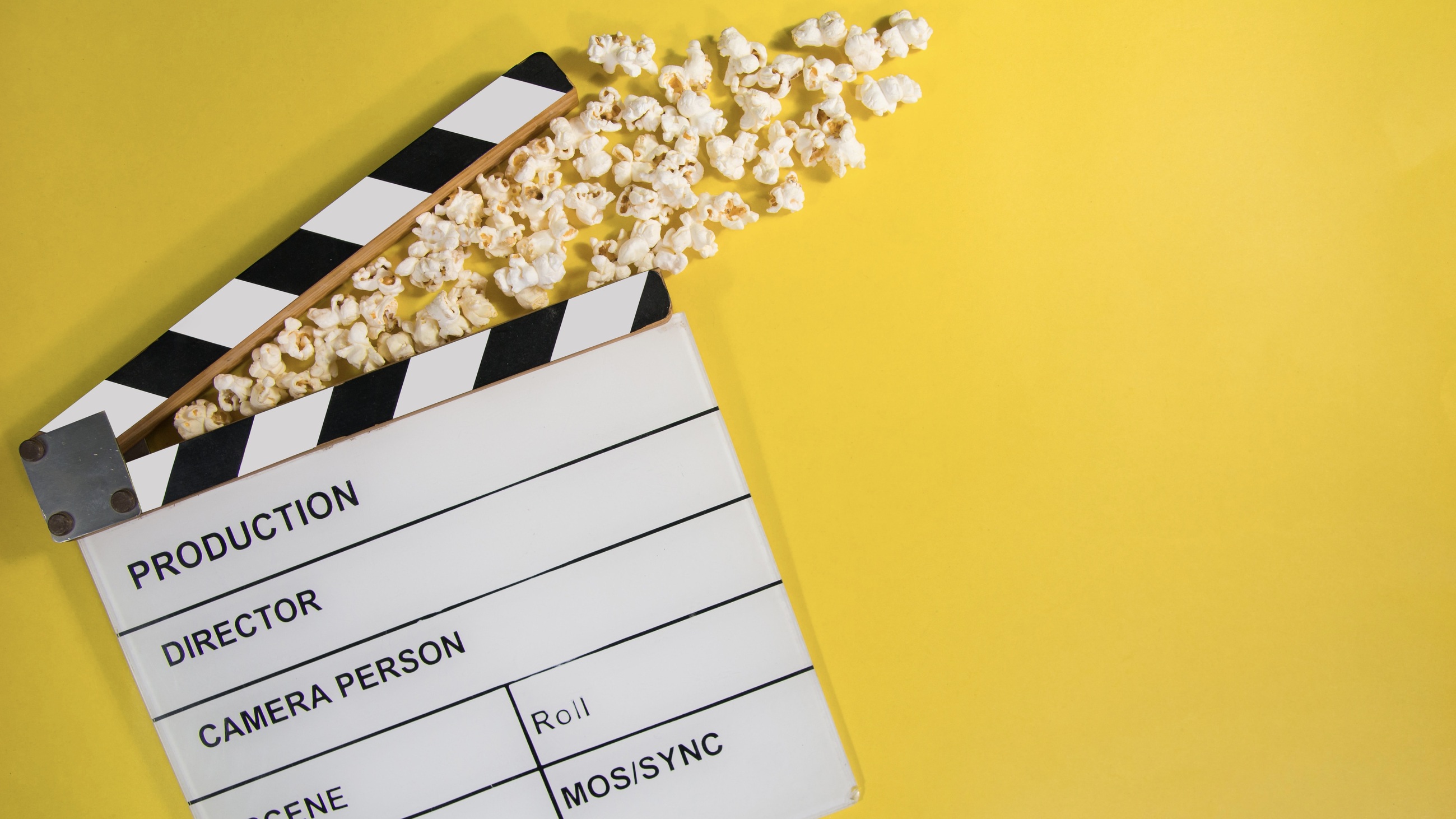 Iconic Movie Prom Looks We Love (And Dresses To Go With Them) Desktop Image