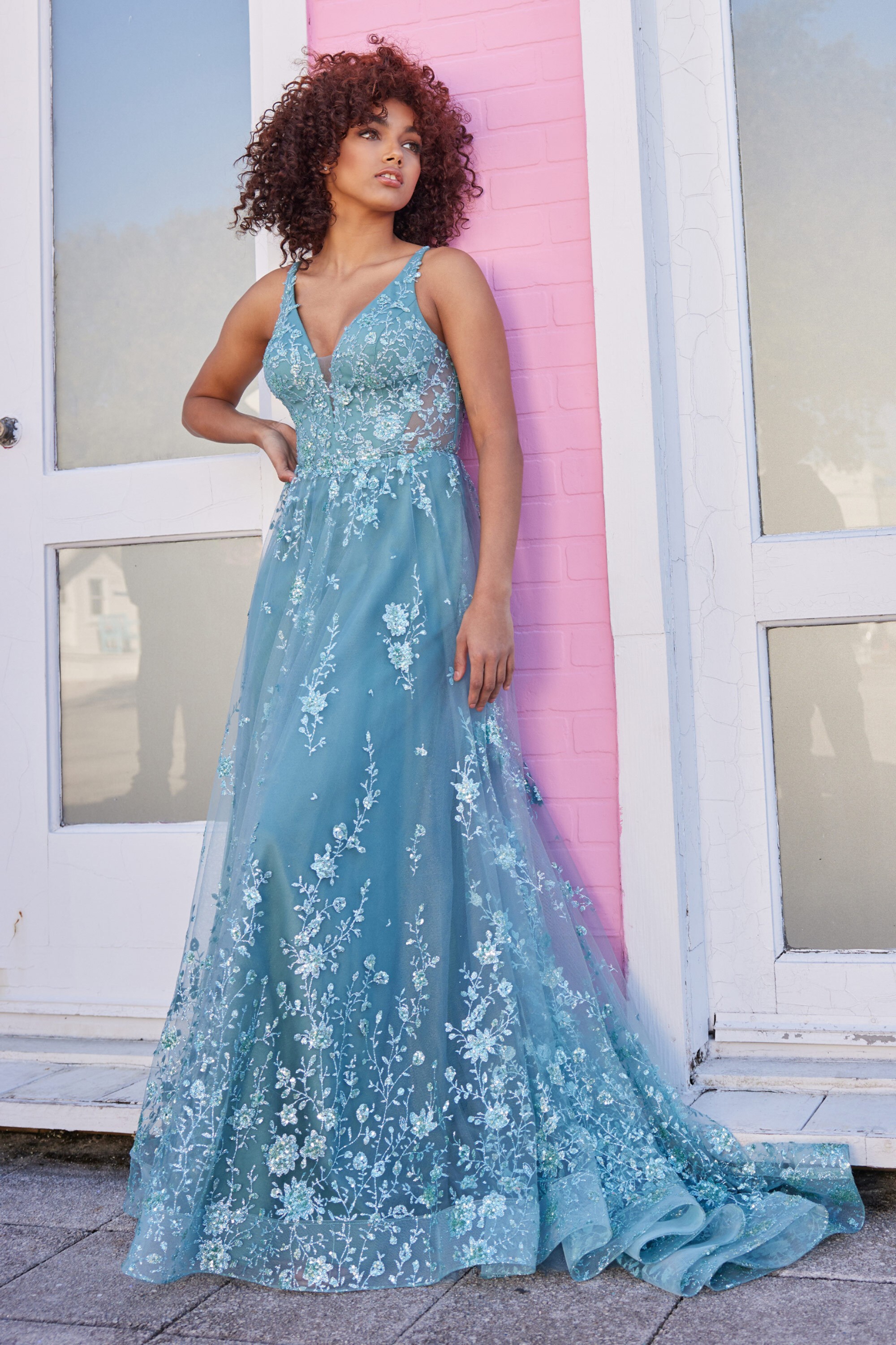 Spring 2024 | Ellie Wilde - EW35105 Spring 2024 | Ellie Wilde - EW35105