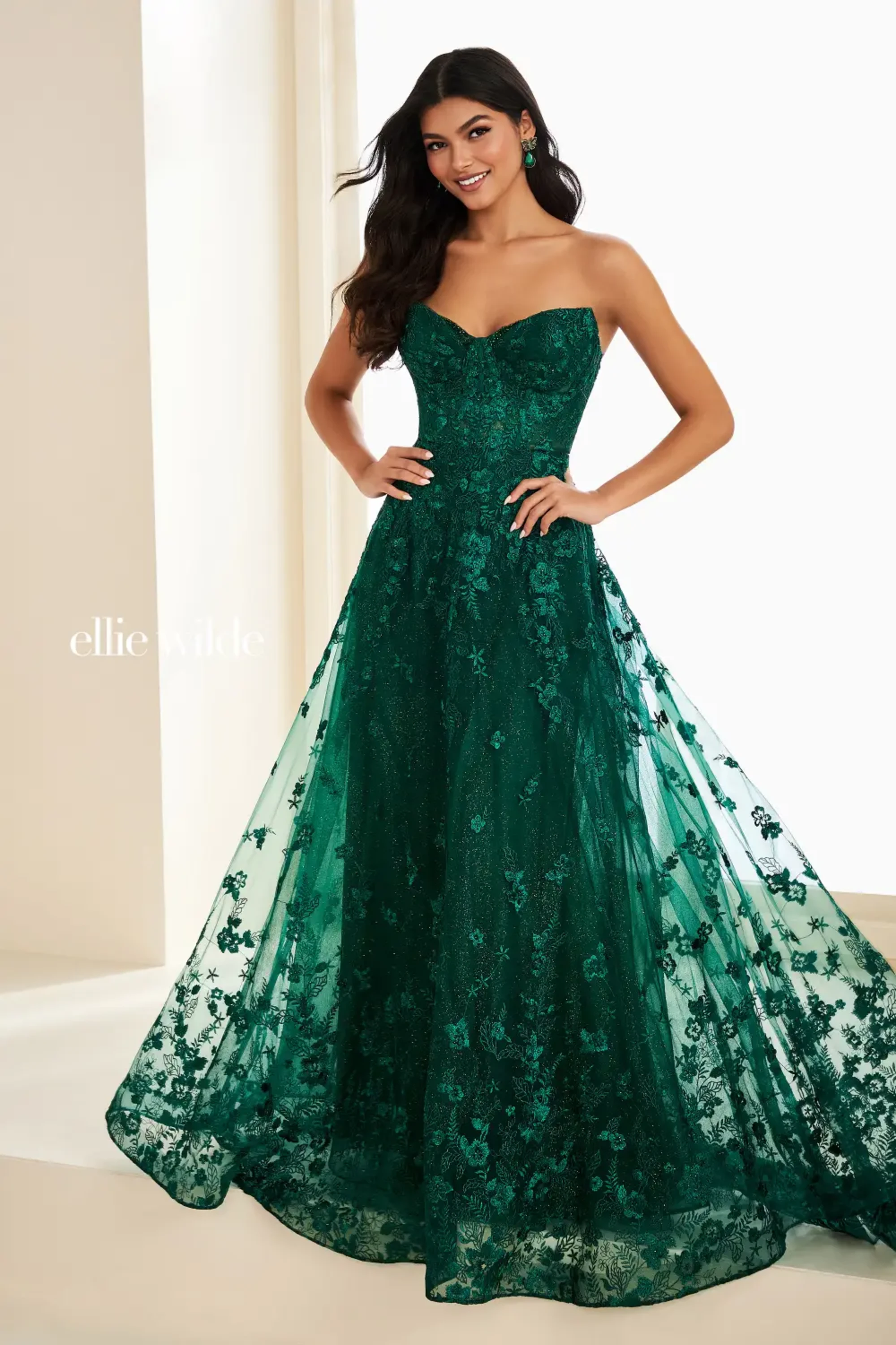 Full size EW37225 A-Line Prom Dress w/ Pointed Sweetheart Neckline #4 Emerald picture