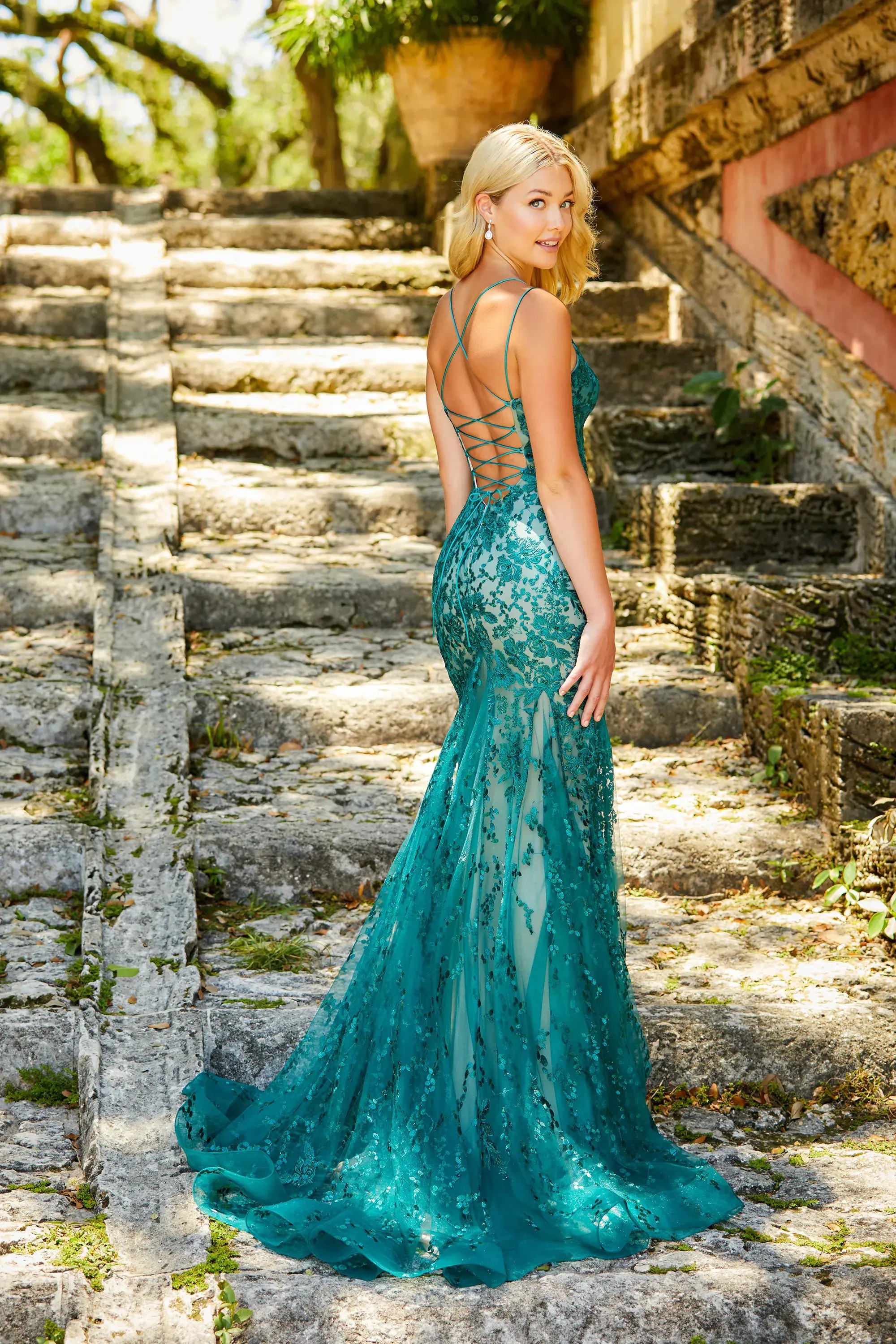 Full size EW122032 Dress... check! Date... optional. #15 Emerald/Nude picture