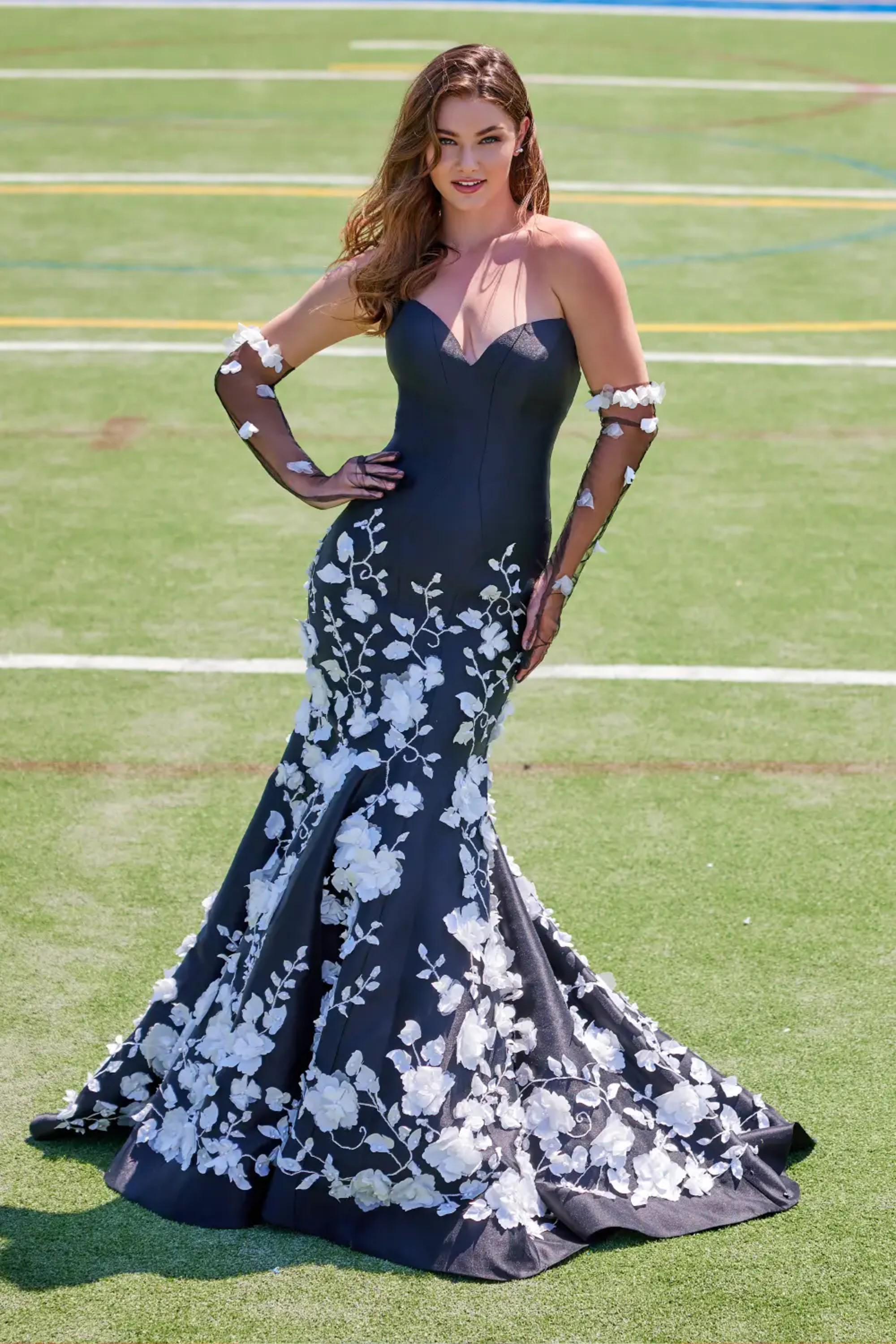Full size EW35036 STRAPLESS MERMAID GOWN ACCENTED WITH THREE-DIMENSIONAL FLOWERS AND MATCHING TULLE GLOVES #0 default Black/White picture